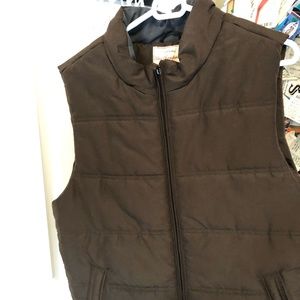 Men’s brown puff vest
